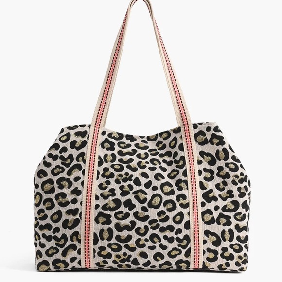 American & Beyond | Beaded Leopard 🐆 Tote Bag - Picture 8 of 12